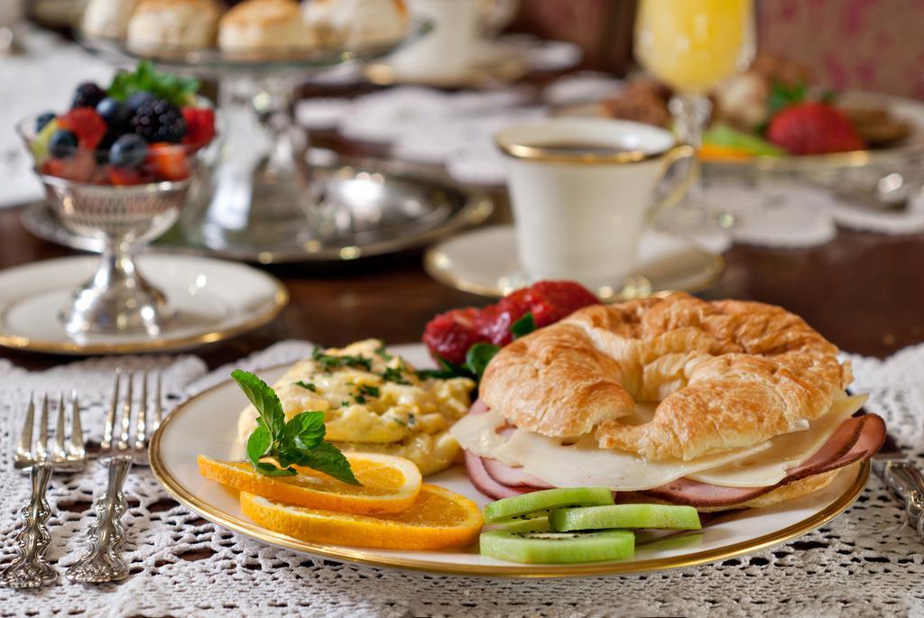 Hh Whitney House - A Bed & Breakfast On The Historic Esplanade New Orleans Buitenkant foto